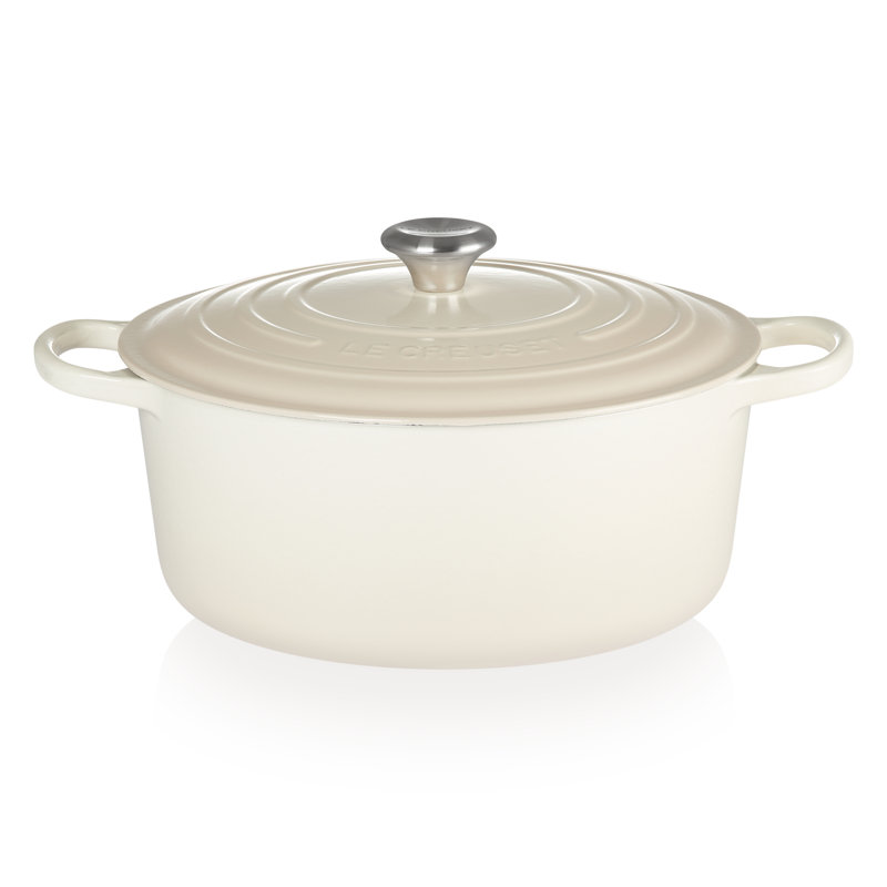 Le Creuset Signature Enameled Cast Iron Round Dutch Oven with Lid